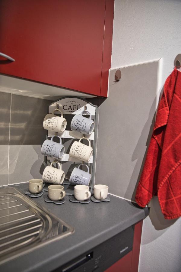 Chill Home : Appartement Cocooning Avec Jacuzzi Grandson Kültér fotó