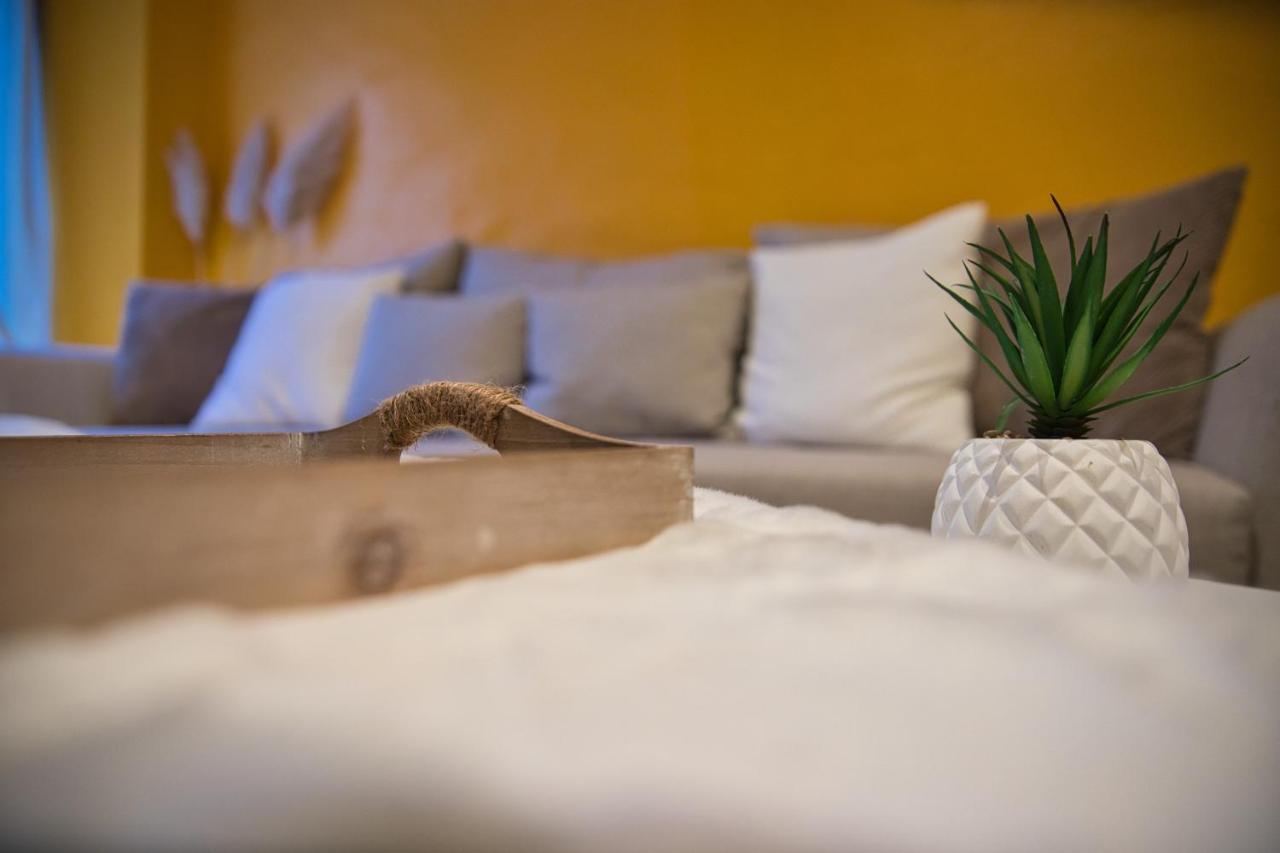Chill Home : Appartement Cocooning Avec Jacuzzi Grandson Kültér fotó
